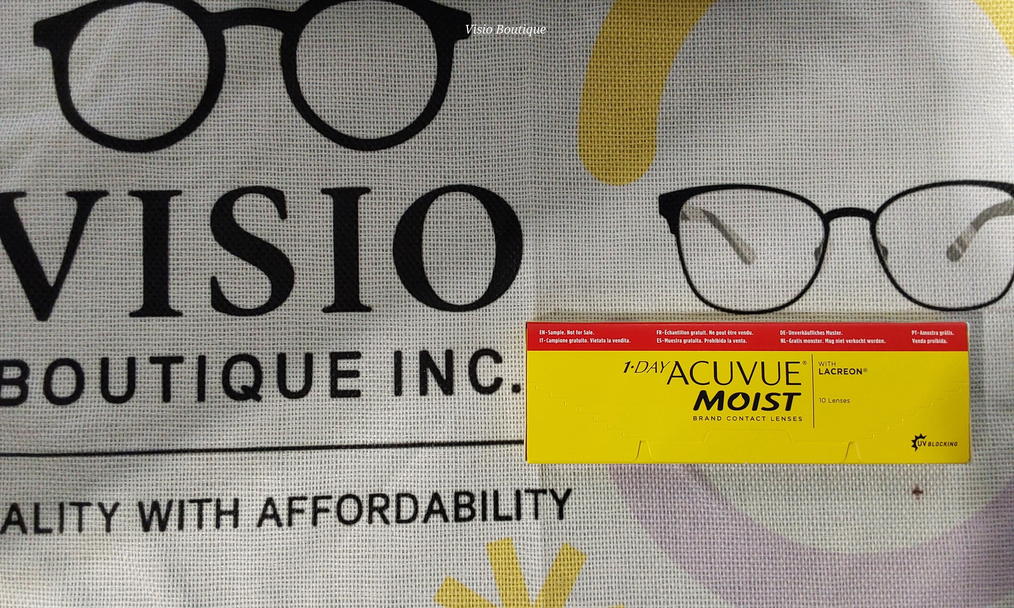 Acuvue Moist Daily Contact Lenses